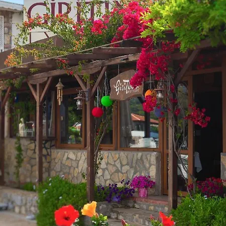 Bed & Breakfast Giritimu Evleri *