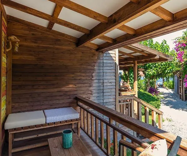 Giritimu Evleri Casa de Férias *